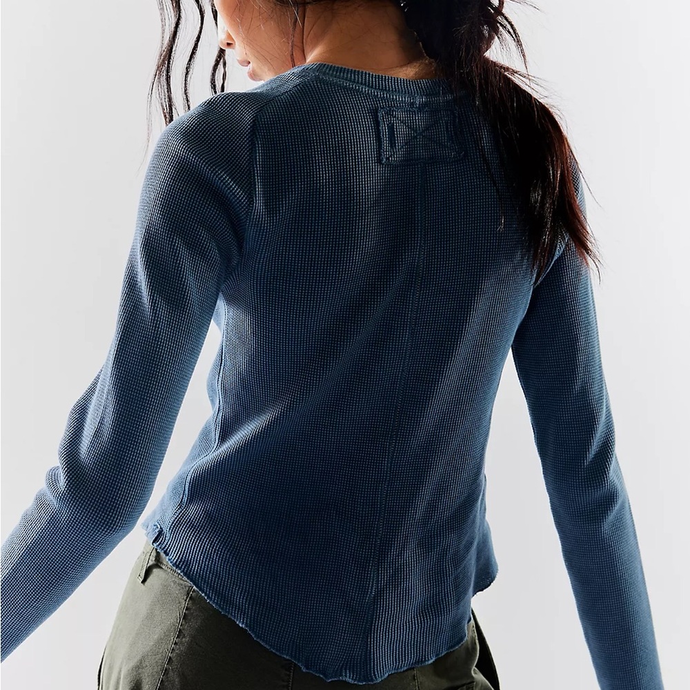 We the Free Easy Does It | Women's Blue Long Sleeve Top